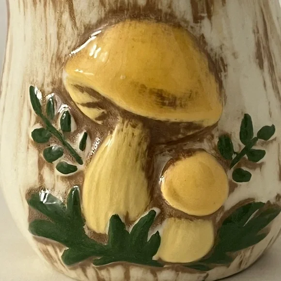 Vintage Mushroom Studio Pottery Creamer Pitcher Decor - Picture 8 of 11